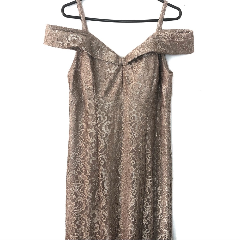 Off The Shoulder Sweetheart Lace Gown
